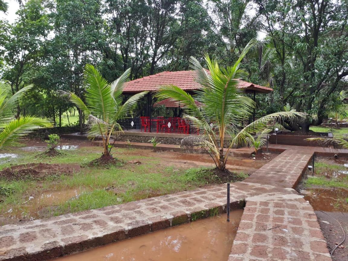 Red Roof Farmhouse Villa Chiplun Ngoại thất bức ảnh